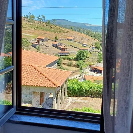 Ferienhaus Casa Da Rosa Porreiras Paredes de Coura