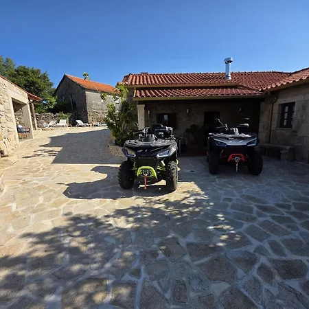 Casa Da Rosa Porreiras * 파레드스 드 코라