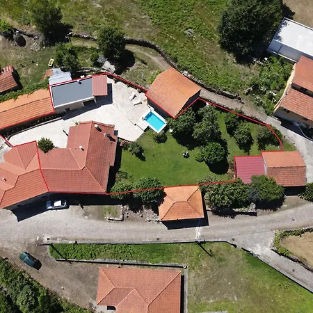 Casa Da Rosa Porreiras * 파레드스 드 코라