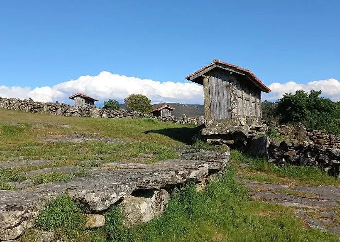 Casa Da Rosa Porreiras 파레드스 드 코라