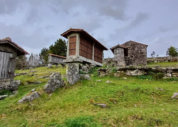 펜션 Casa Da Rosa Porreiras 파레드스 드 코라