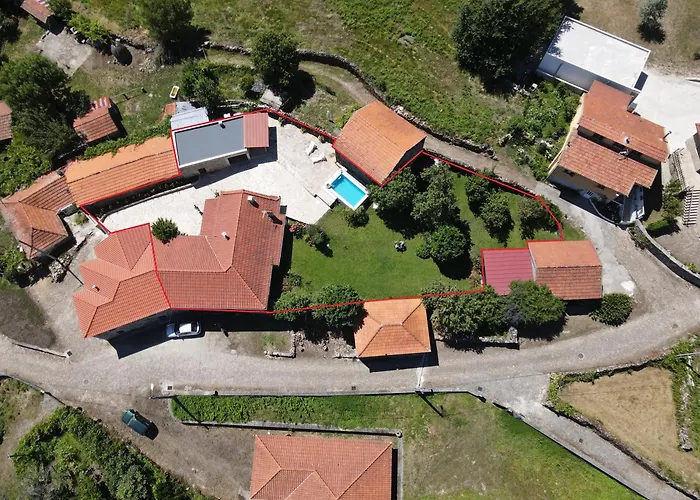 Casa Da Rosa Porreiras * 파레드스 드 코라